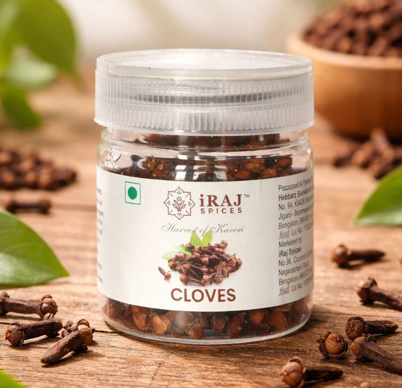 aromatic dried cloves from iRAJ Spices